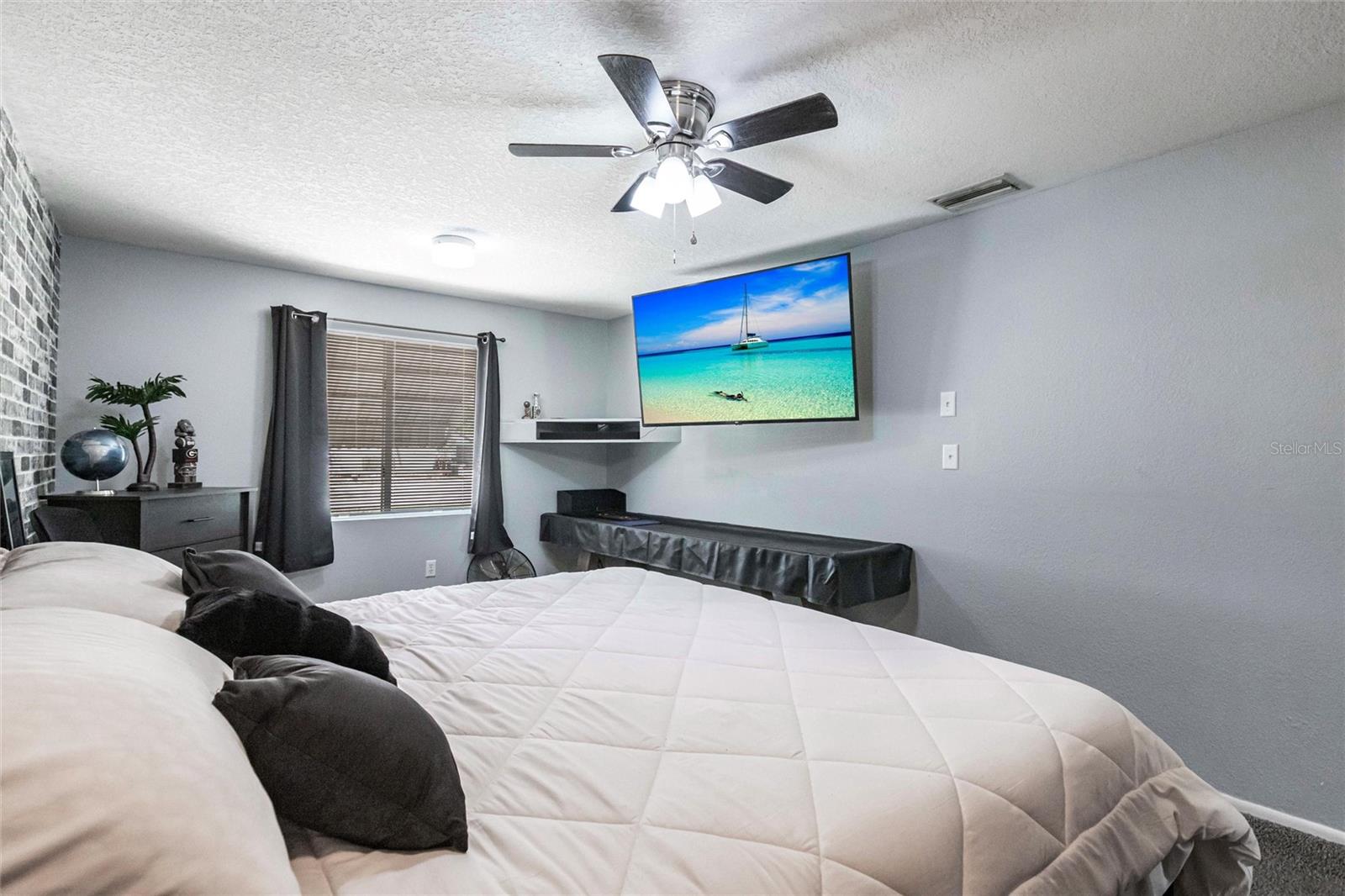 Image 19 of 49 For 8513 Heister Street