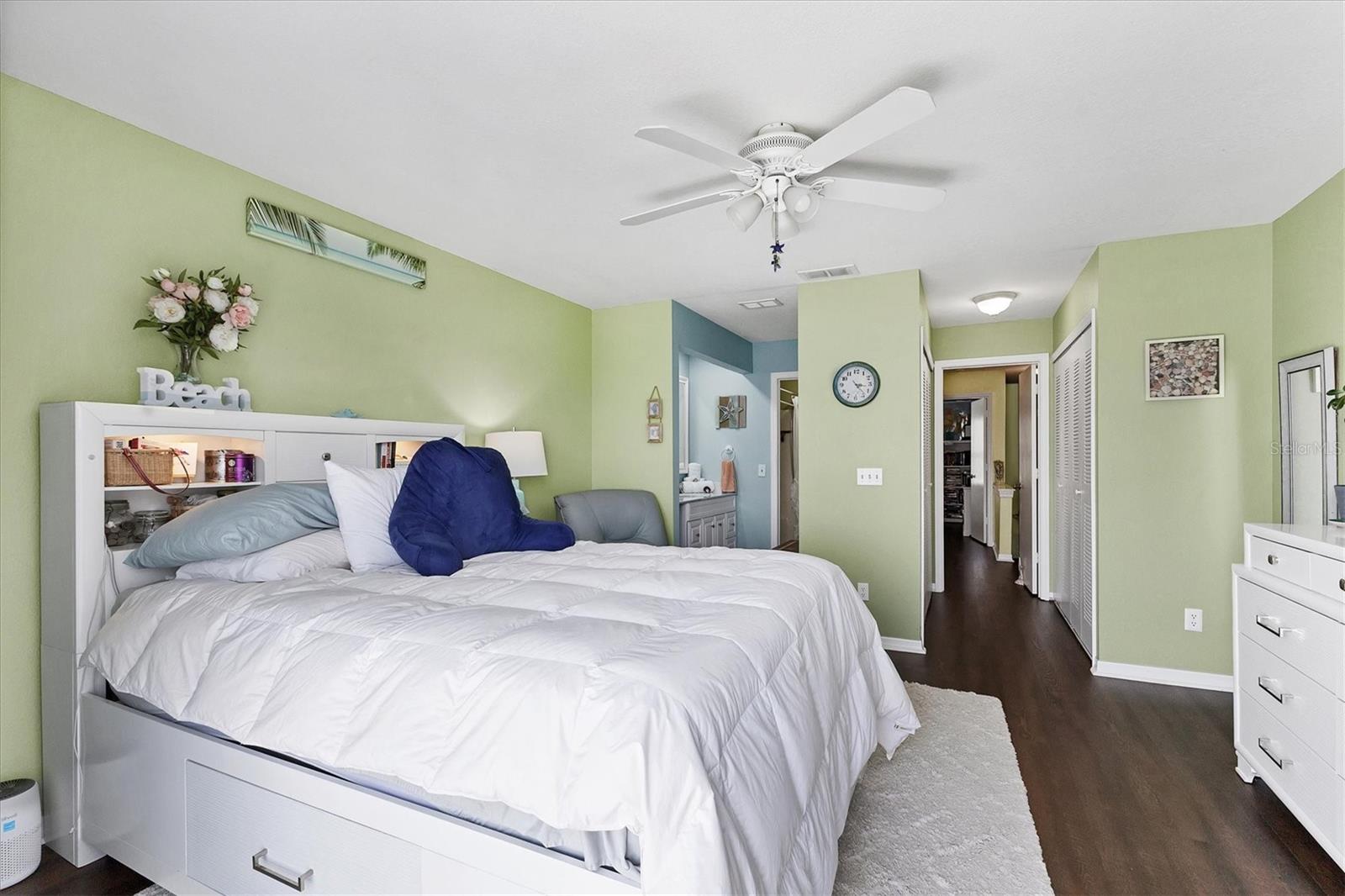 Image 20 of 47 For 26310 Rampart Boulevard 504