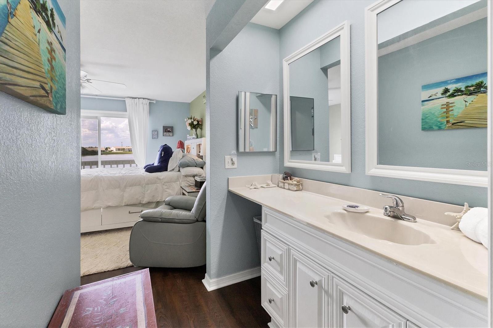 Image 22 of 47 For 26310 Rampart Boulevard 504