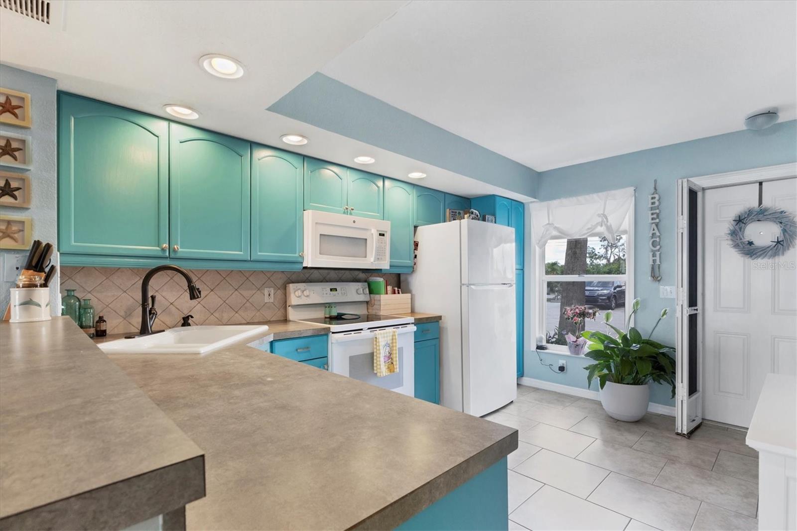 Image 4 of 47 For 26310 Rampart Boulevard 504