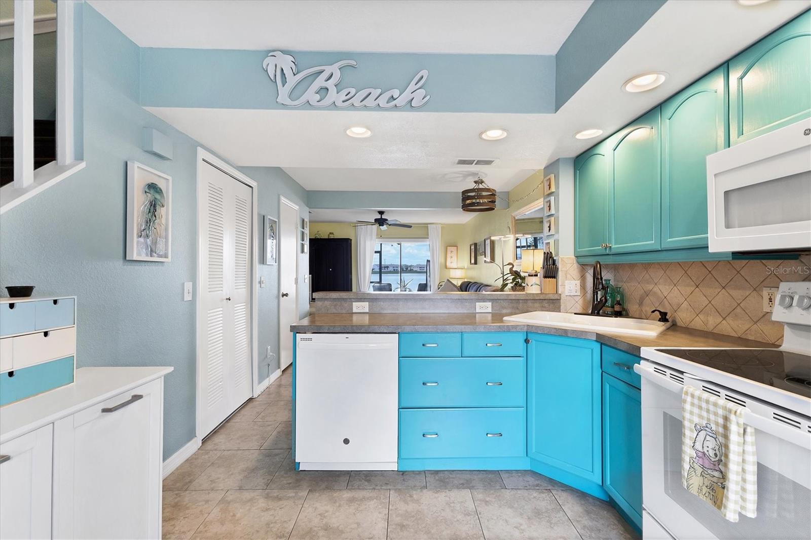 Image 7 of 47 For 26310 Rampart Boulevard 504