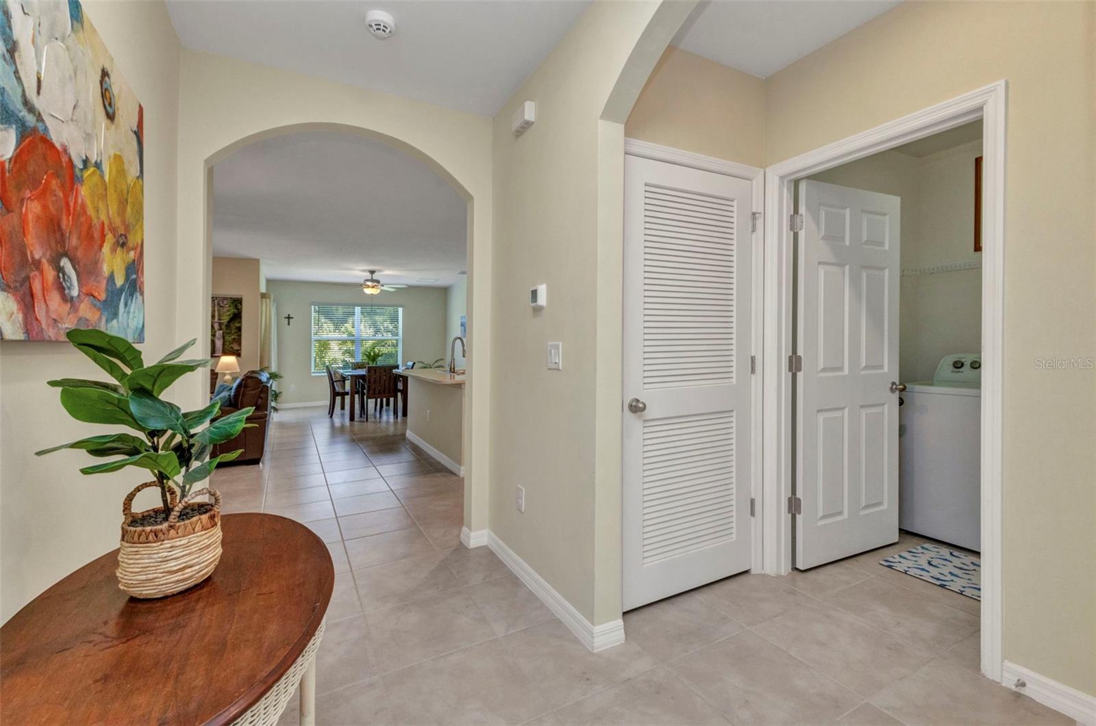 Image 14 of 69 For 25272 Lenox Circle