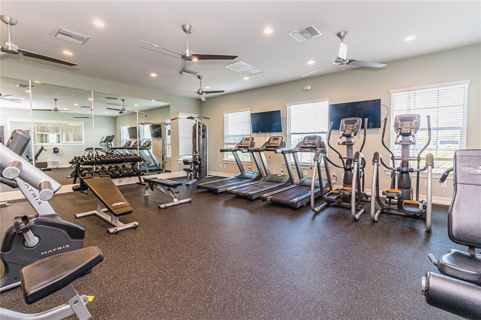 Image 47 of 69 For 25272 Lenox Circle