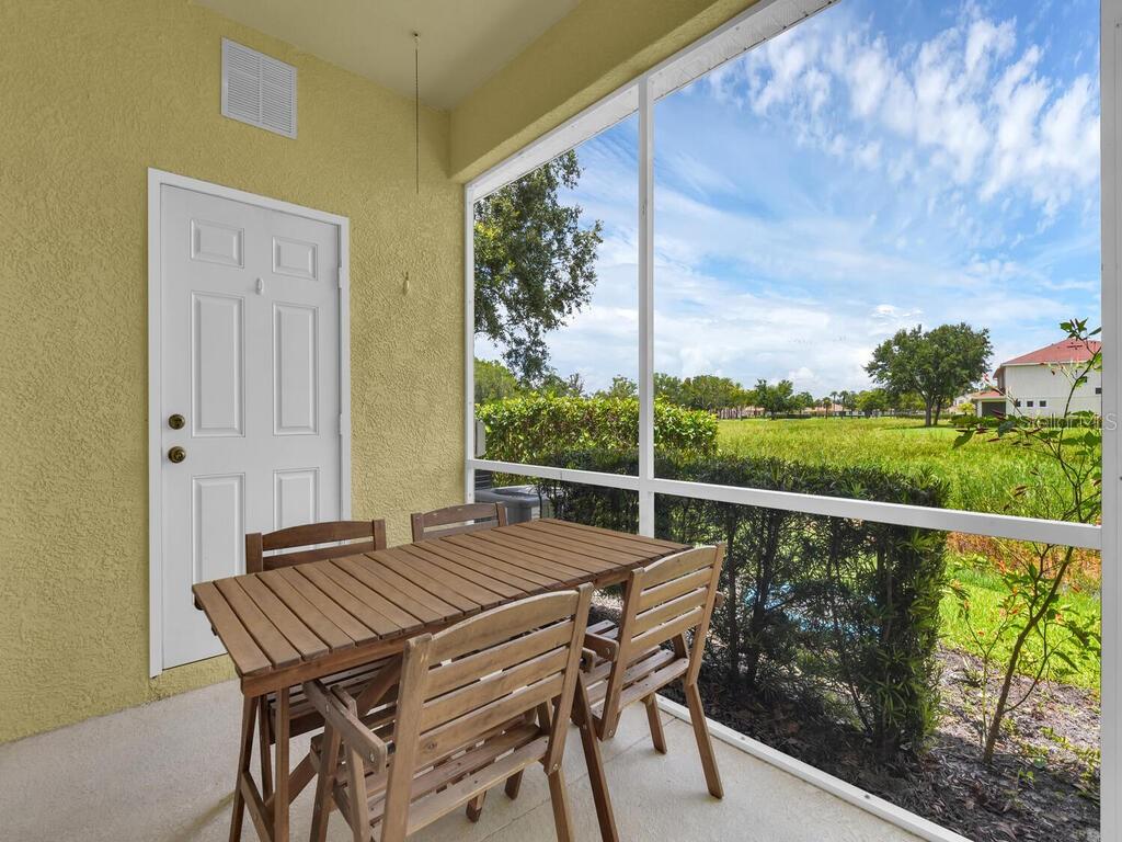 Image 20 of 33 For 2342 Melrose Drive