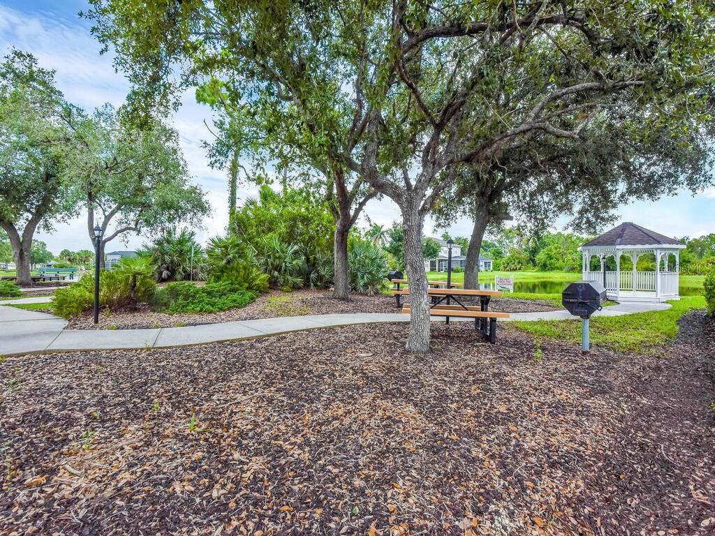 Image 33 of 33 For 2342 Melrose Drive