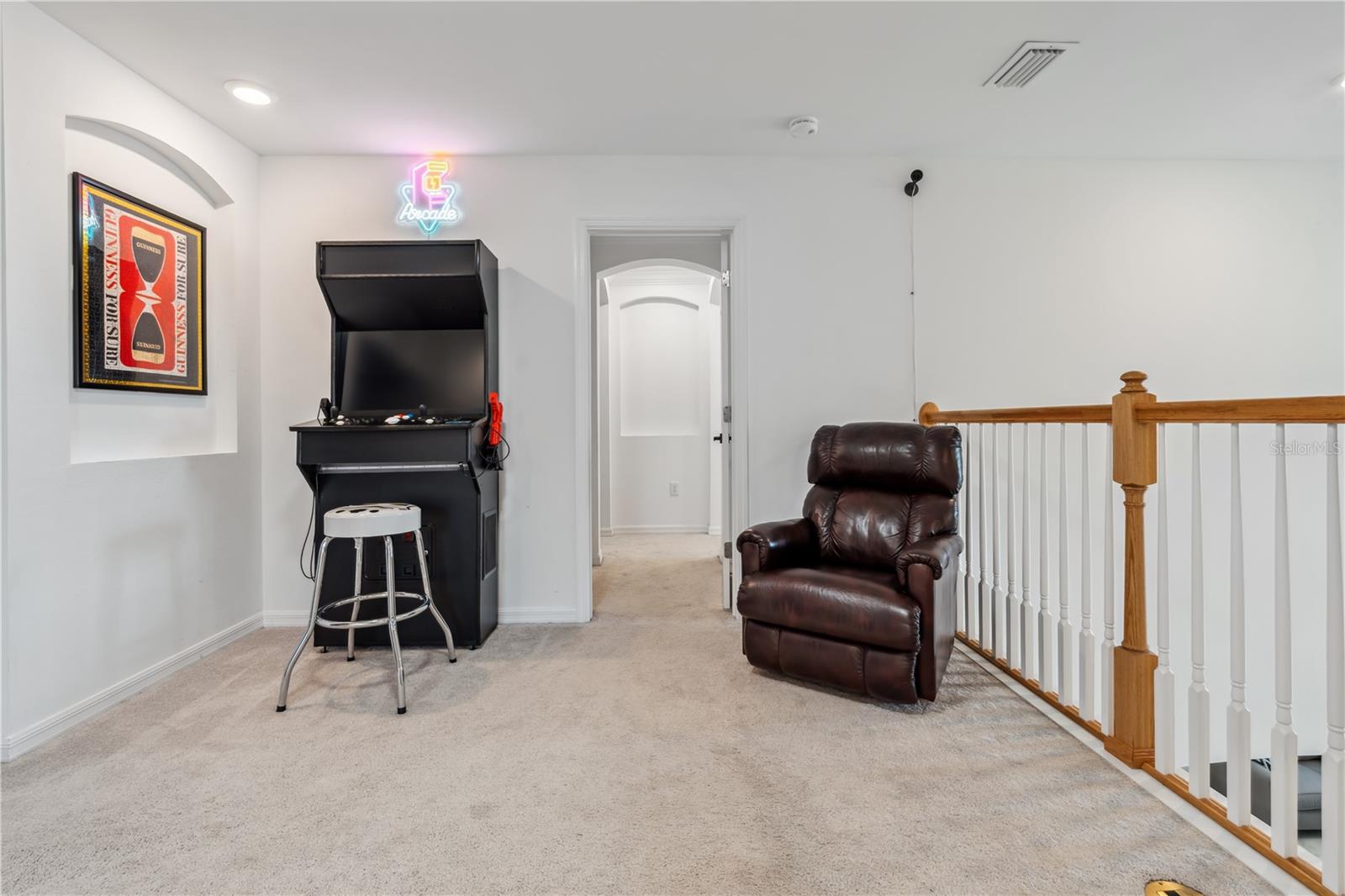 Image 36 of 76 For 11105 Balfour Street E
