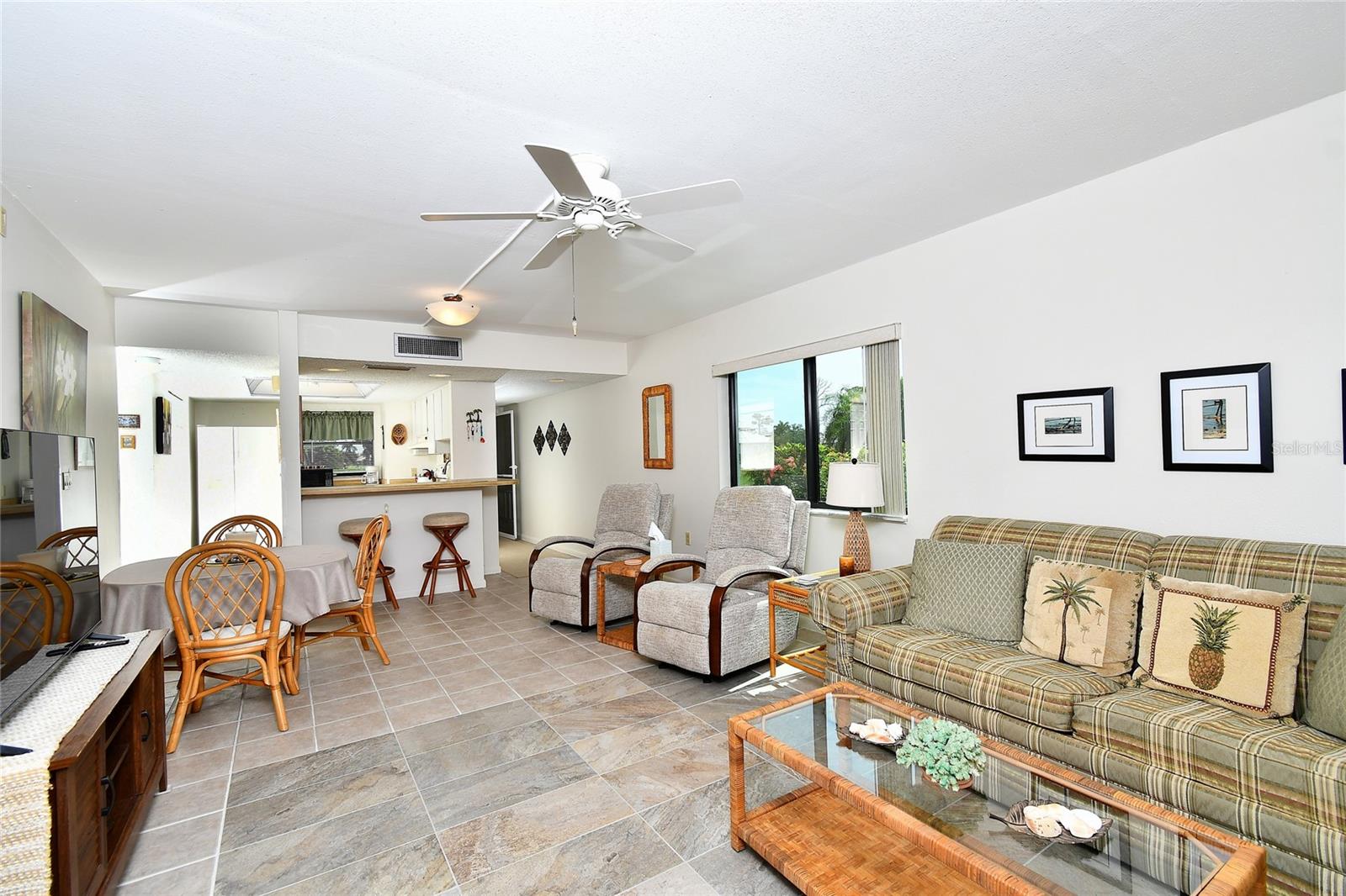 Image 13 of 34 For 2021 Little Pine Circle 41a