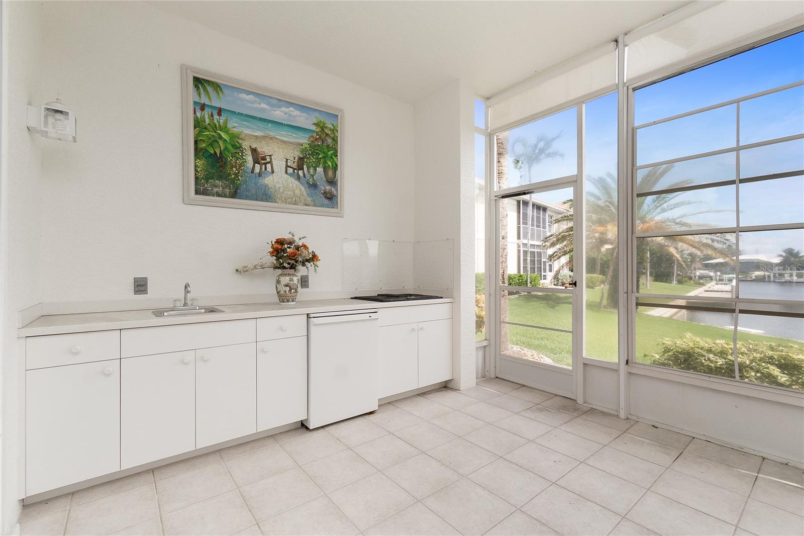 Image 13 of 76 For 2630 Tarpon Cove Drive 211