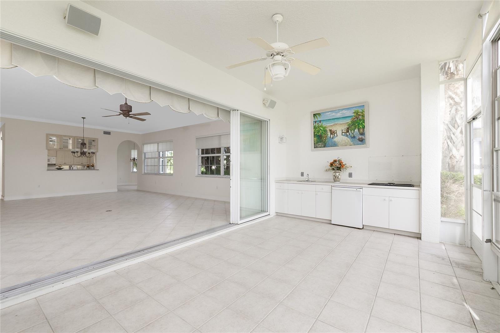 Image 21 of 76 For 2630 Tarpon Cove Drive 211