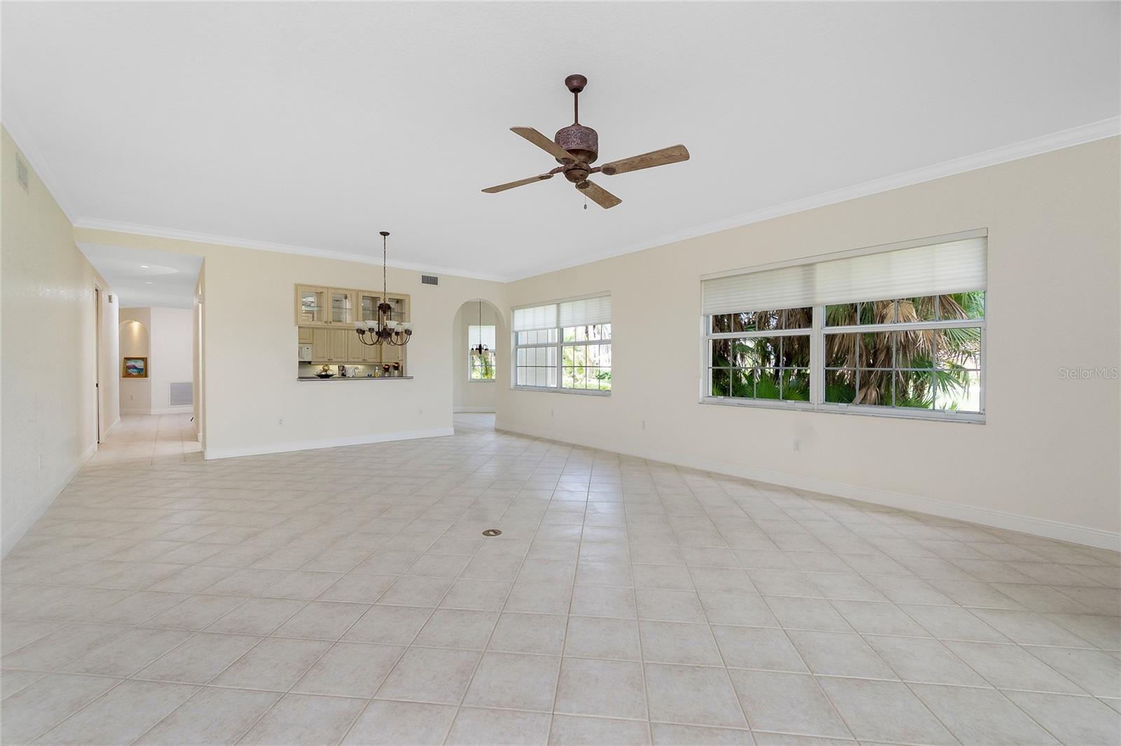 Image 22 of 76 For 2630 Tarpon Cove Drive 211