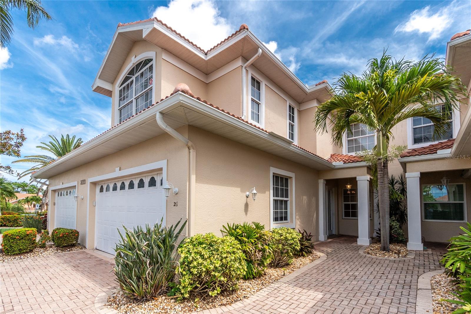 Image 3 of 76 For 2630 Tarpon Cove Drive 211