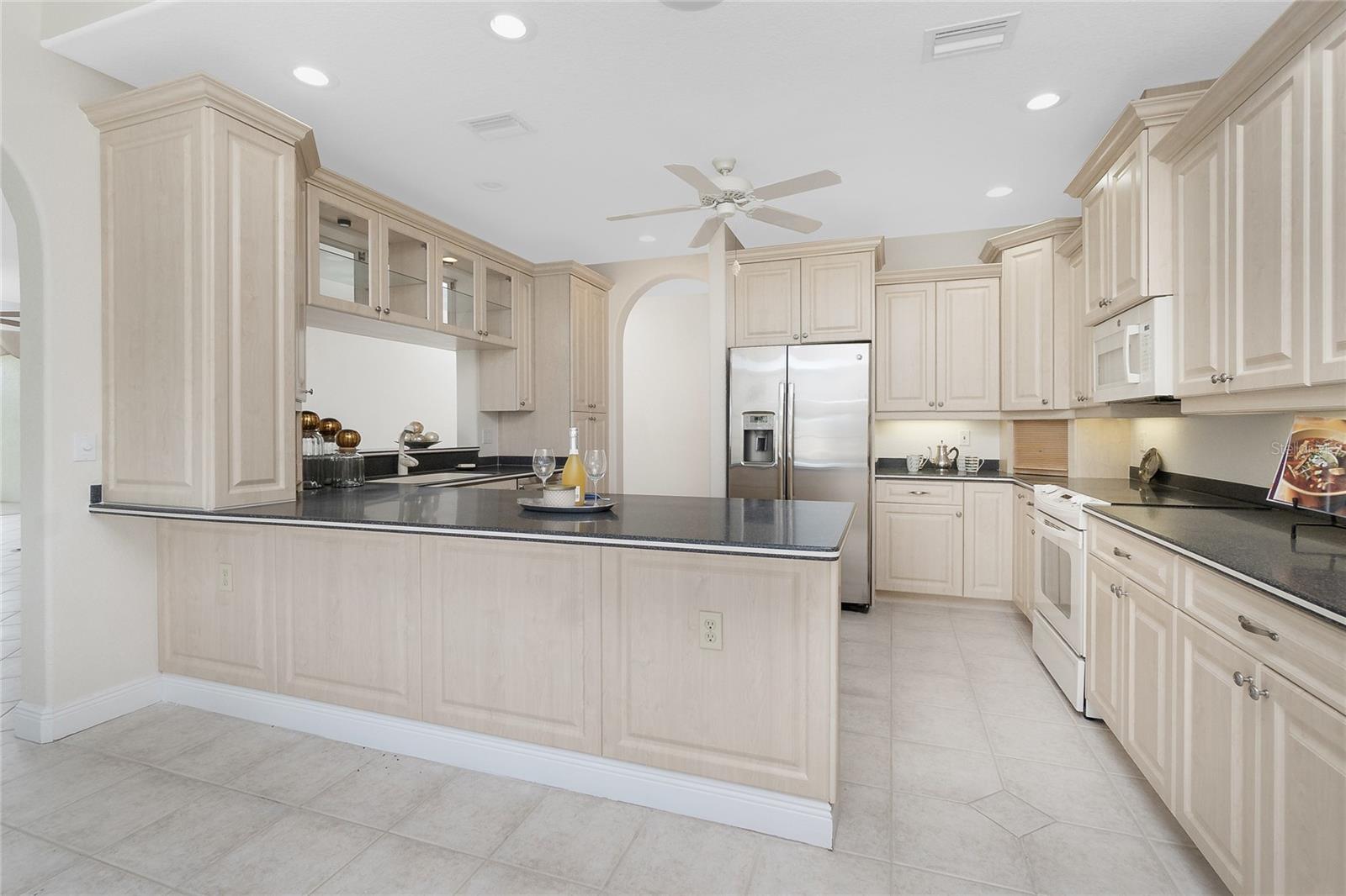Image 30 of 76 For 2630 Tarpon Cove Drive 211