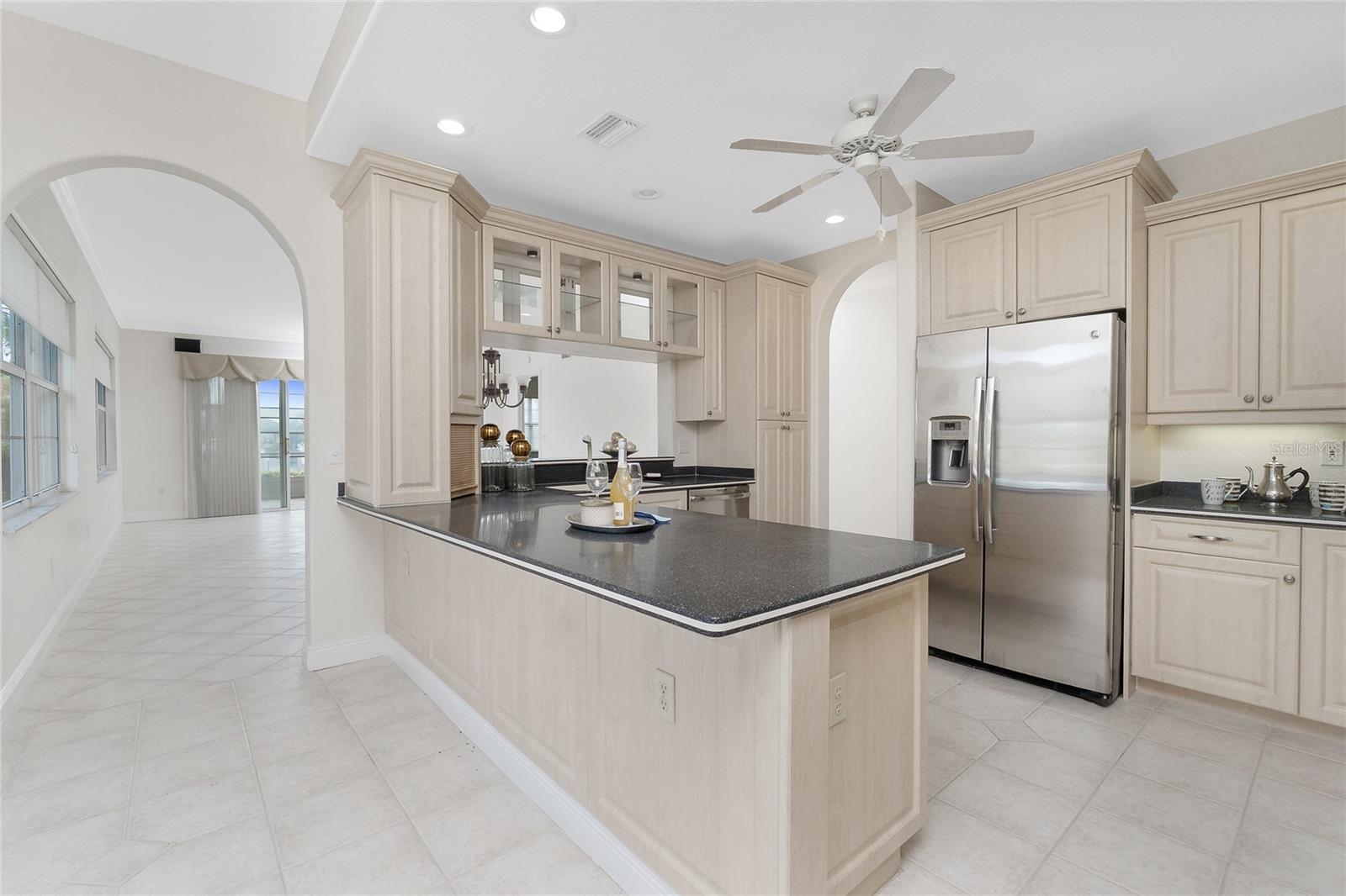 Image 32 of 76 For 2630 Tarpon Cove Drive 211