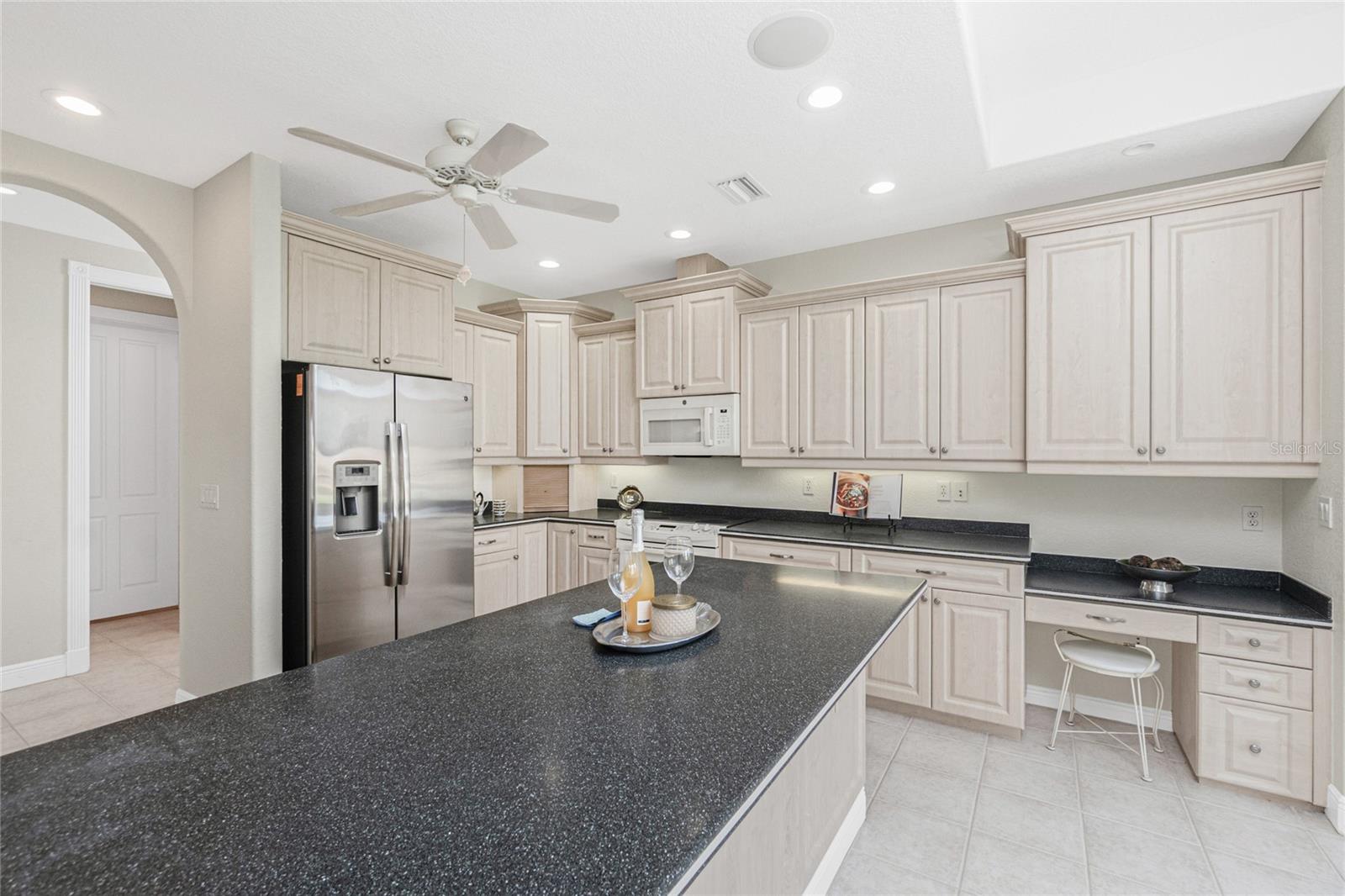 Image 33 of 76 For 2630 Tarpon Cove Drive 211