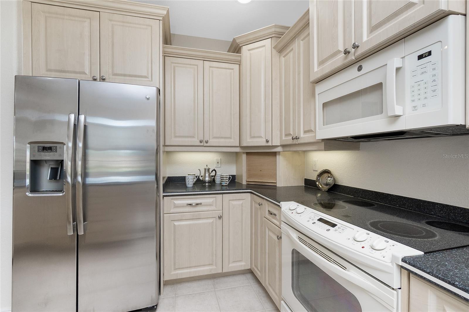 Image 35 of 76 For 2630 Tarpon Cove Drive 211