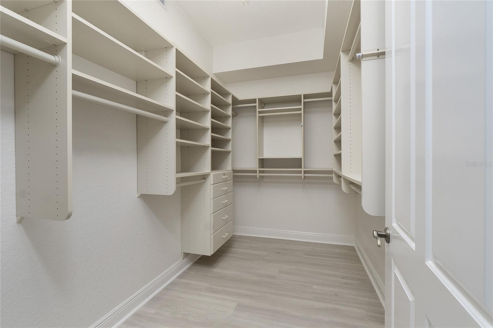 Image 42 of 76 For 2630 Tarpon Cove Drive 211
