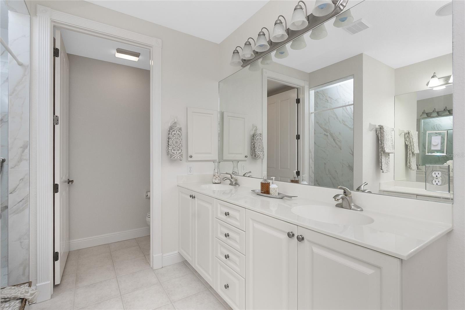 Image 45 of 76 For 2630 Tarpon Cove Drive 211