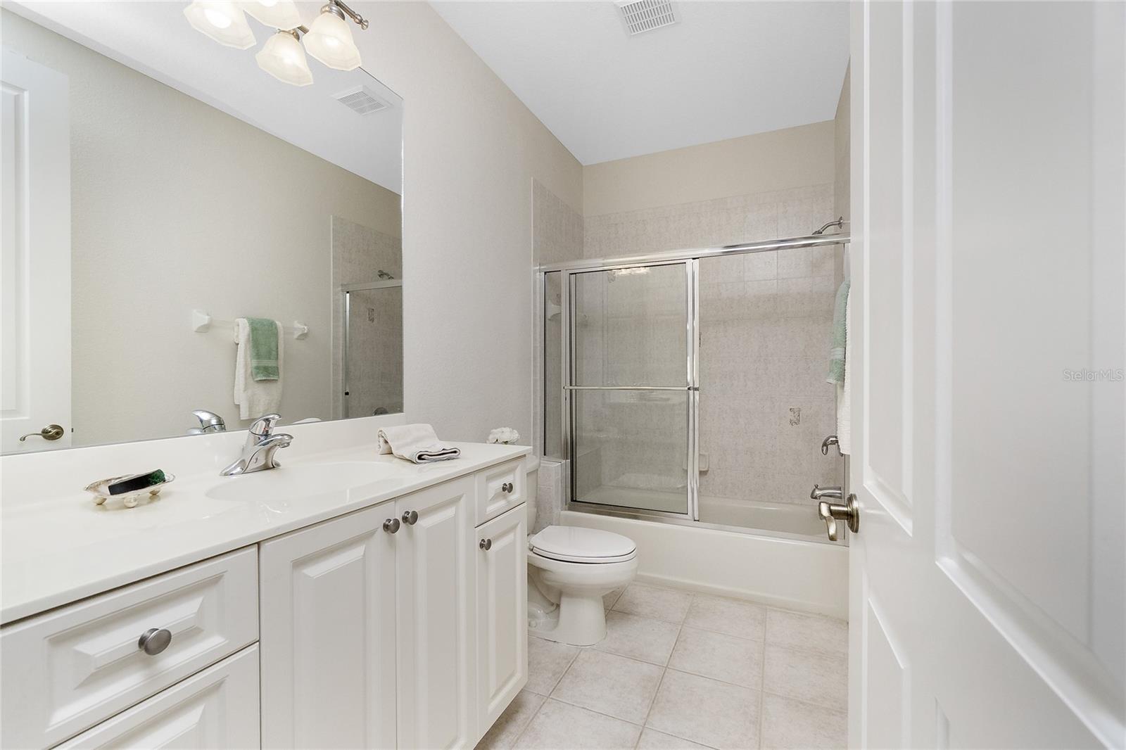 Image 50 of 76 For 2630 Tarpon Cove Drive 211