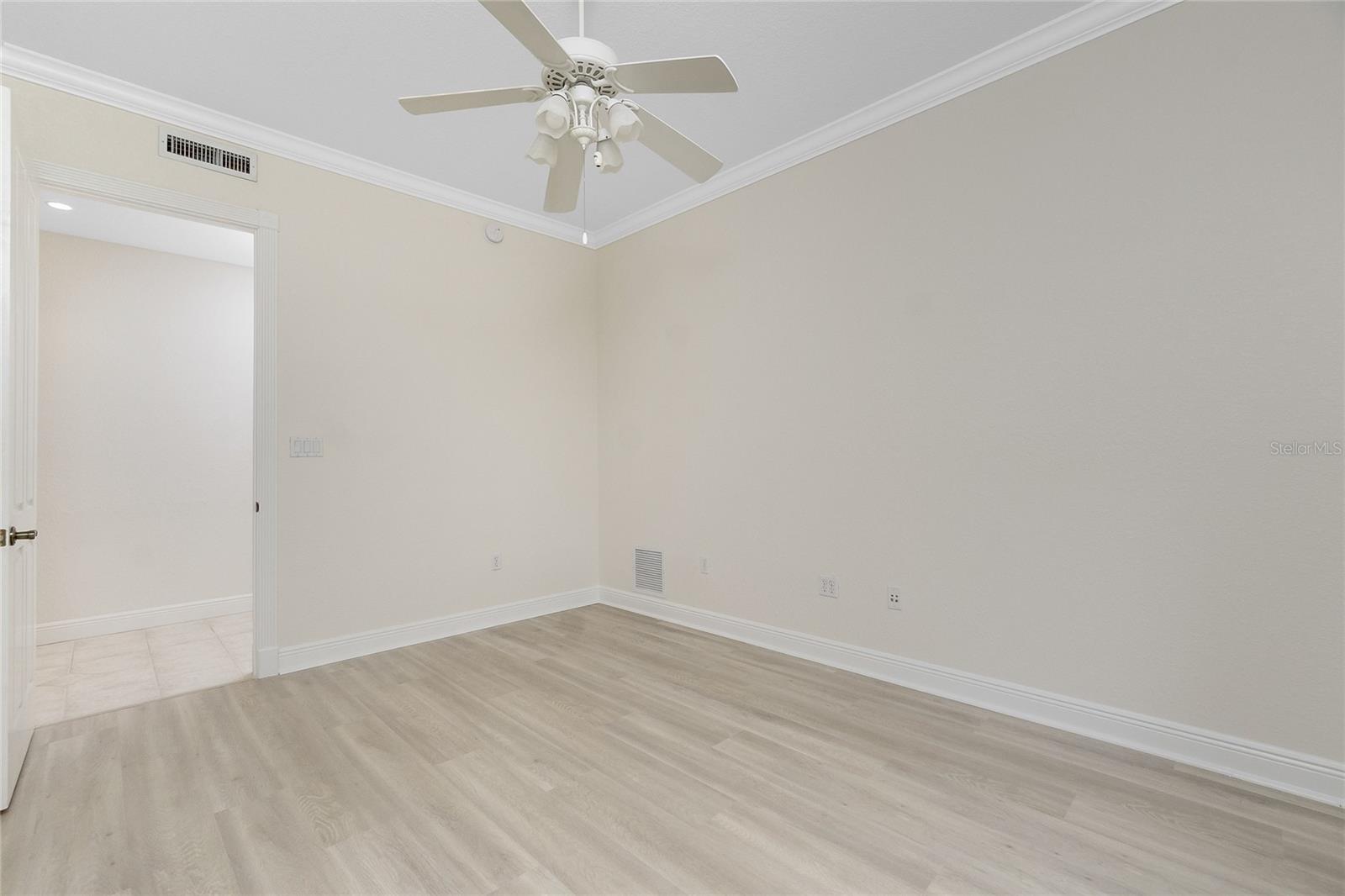 Image 54 of 76 For 2630 Tarpon Cove Drive 211