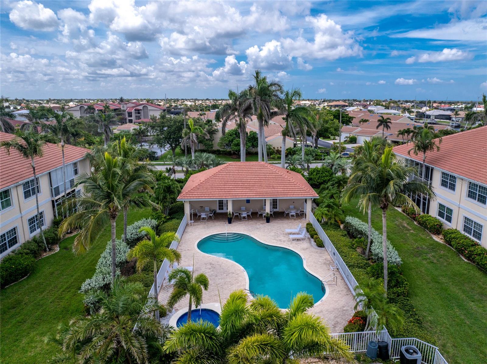Image 60 of 76 For 2630 Tarpon Cove Drive 211