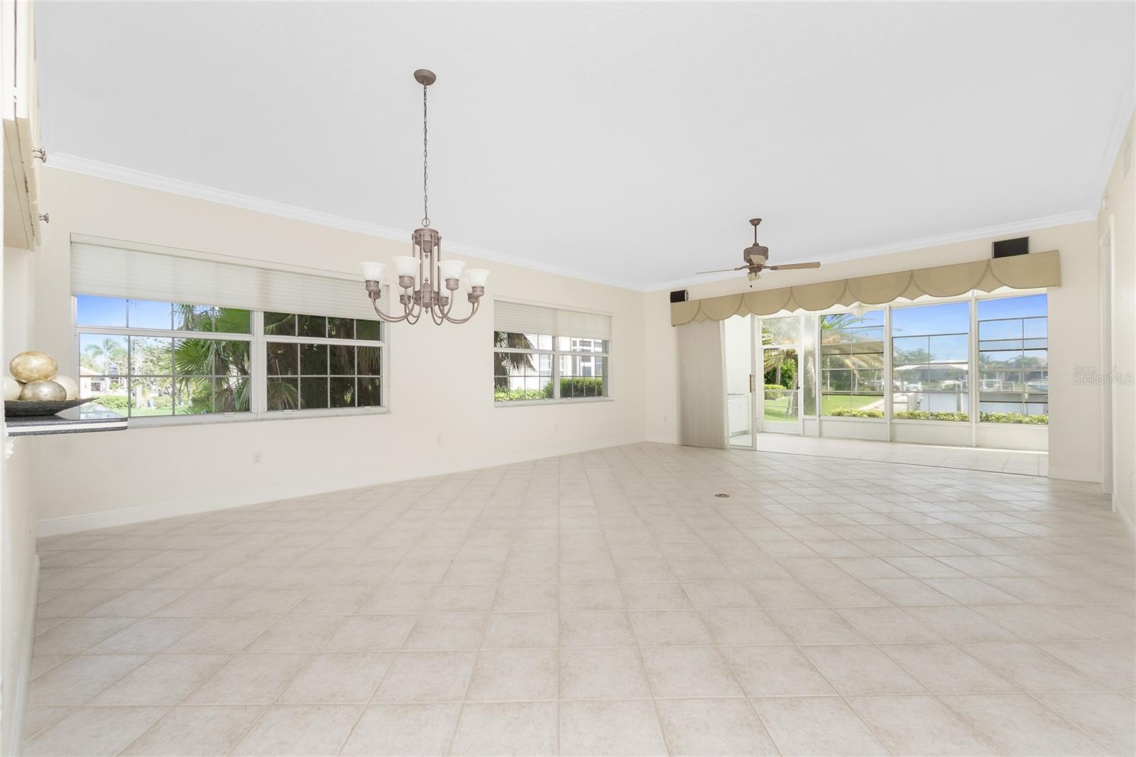 Image 7 of 76 For 2630 Tarpon Cove Drive 211