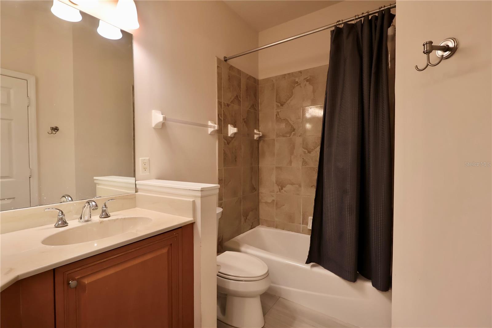 Image 24 of 32 For 16572 San Edmundo Road 123