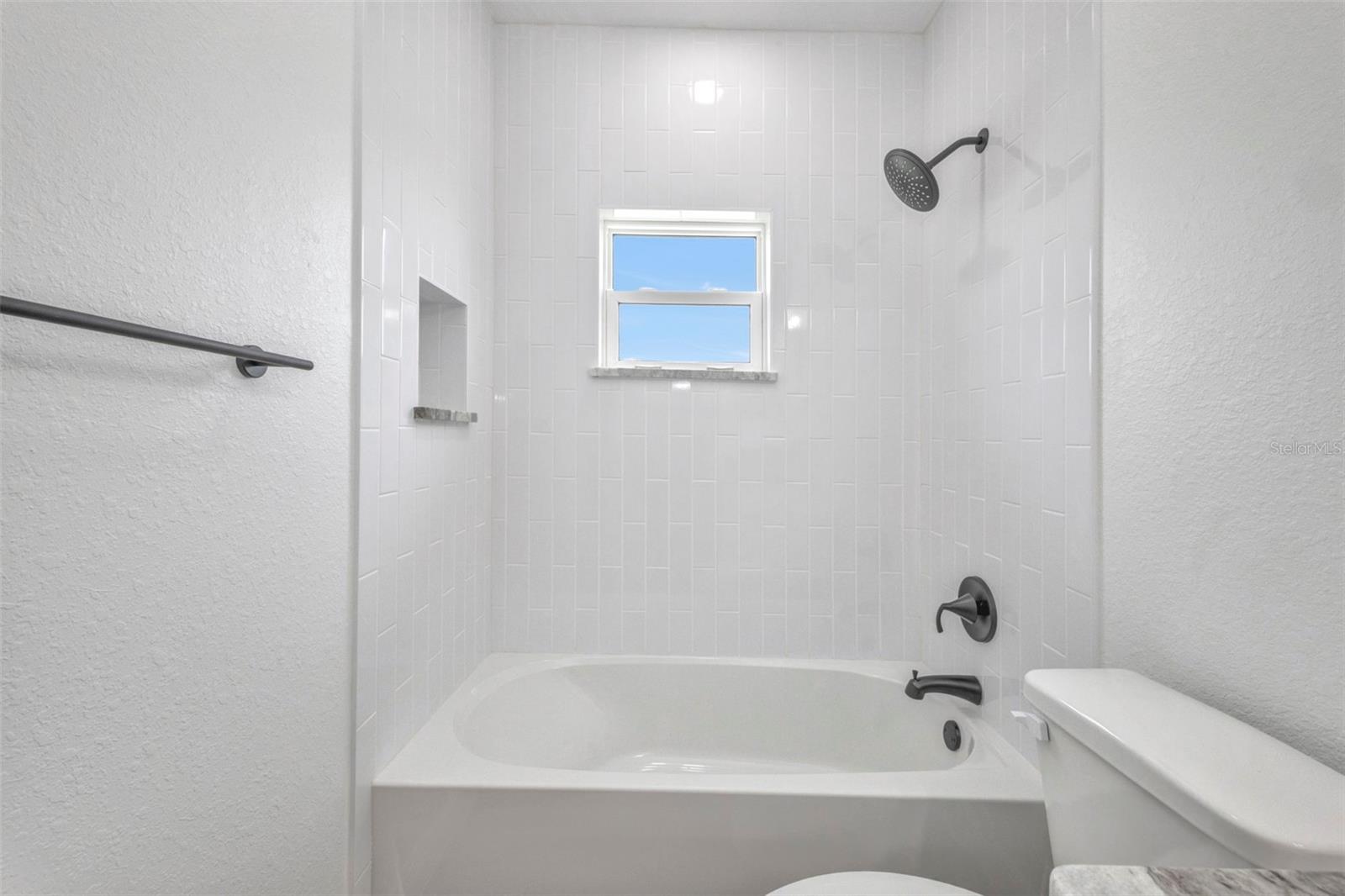 Image 43 of 76 For 409 Carmalita Street