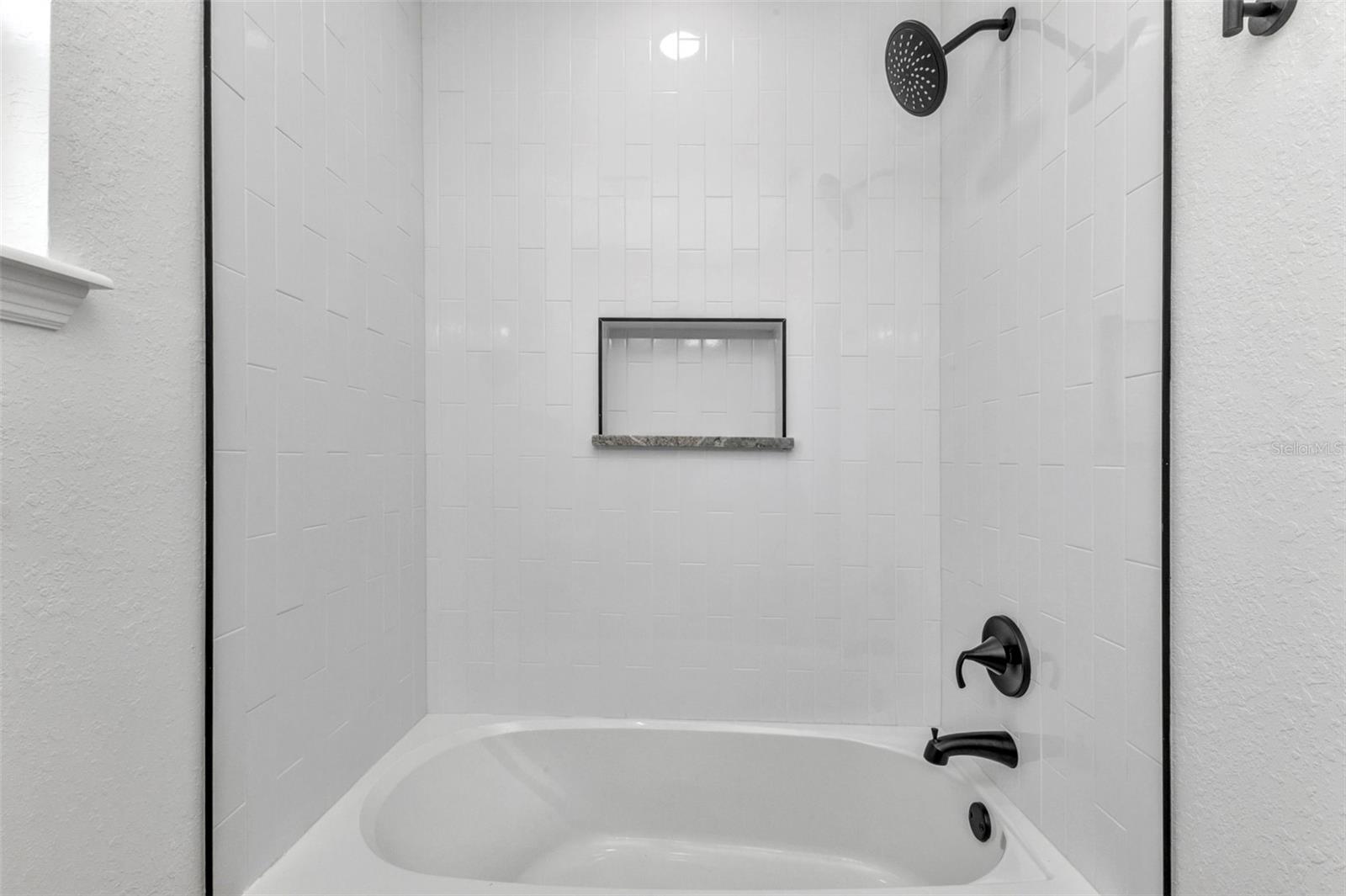 Image 57 of 100 For 419 Carmalita Street