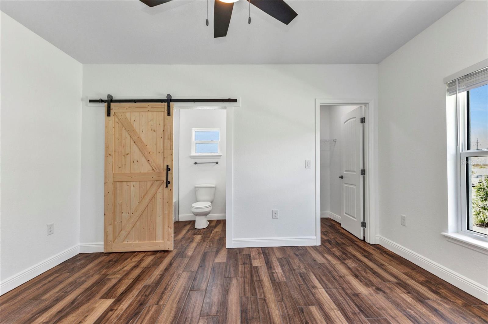 Image 63 of 100 For 419 Carmalita Street