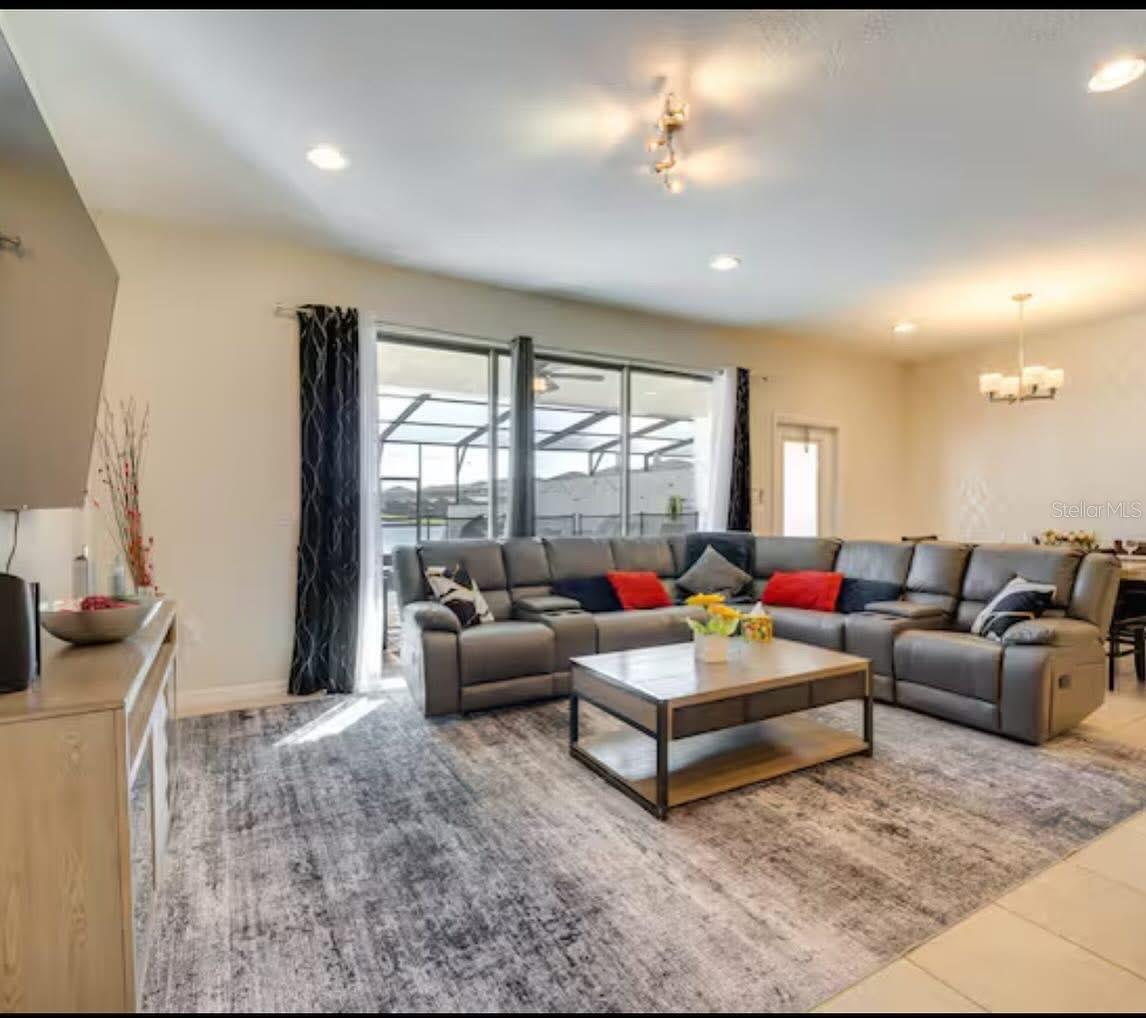 Image 12 of 25 For 8882 Geneve Court