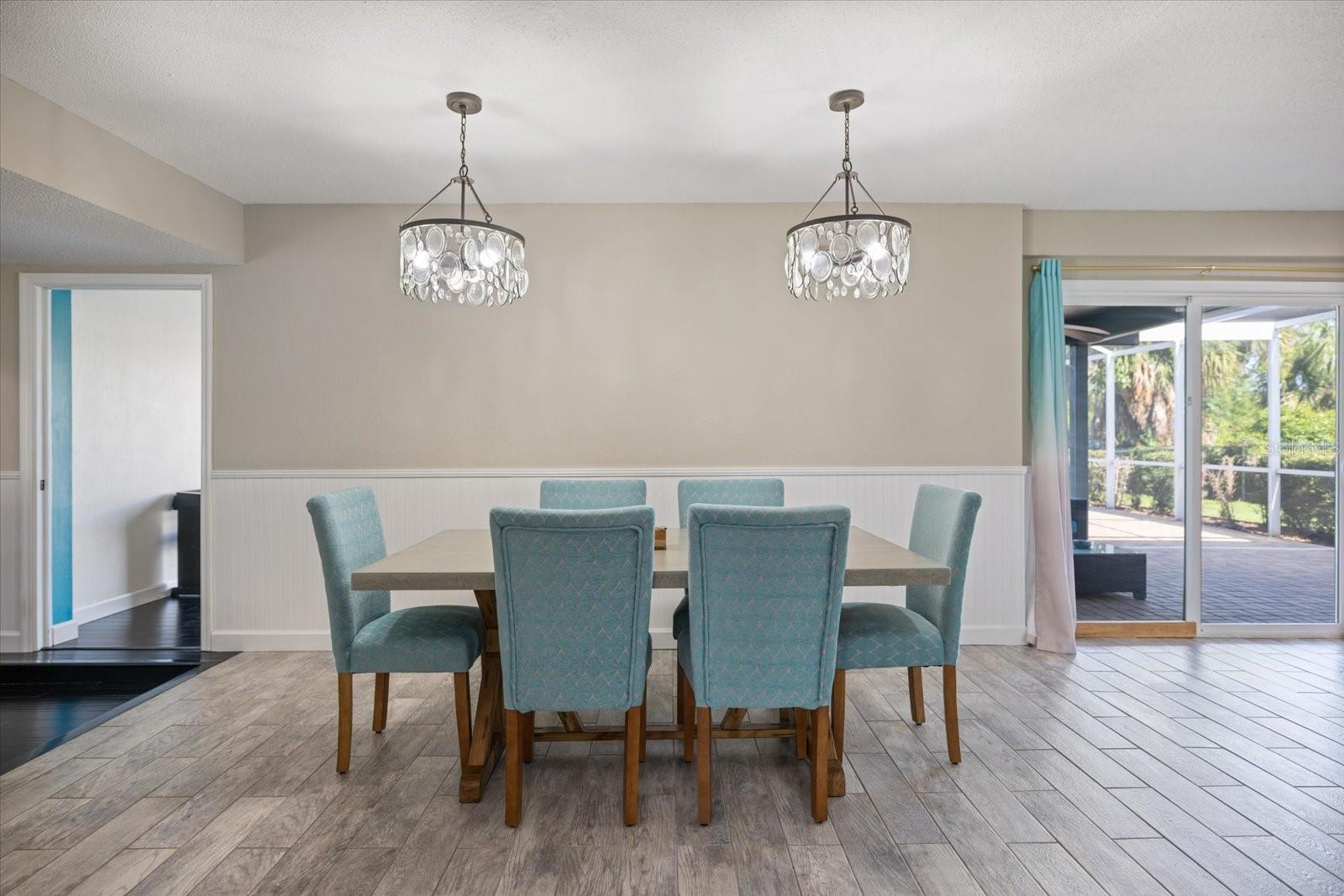Image 13 of 37 For 2309 Conway Boulevard