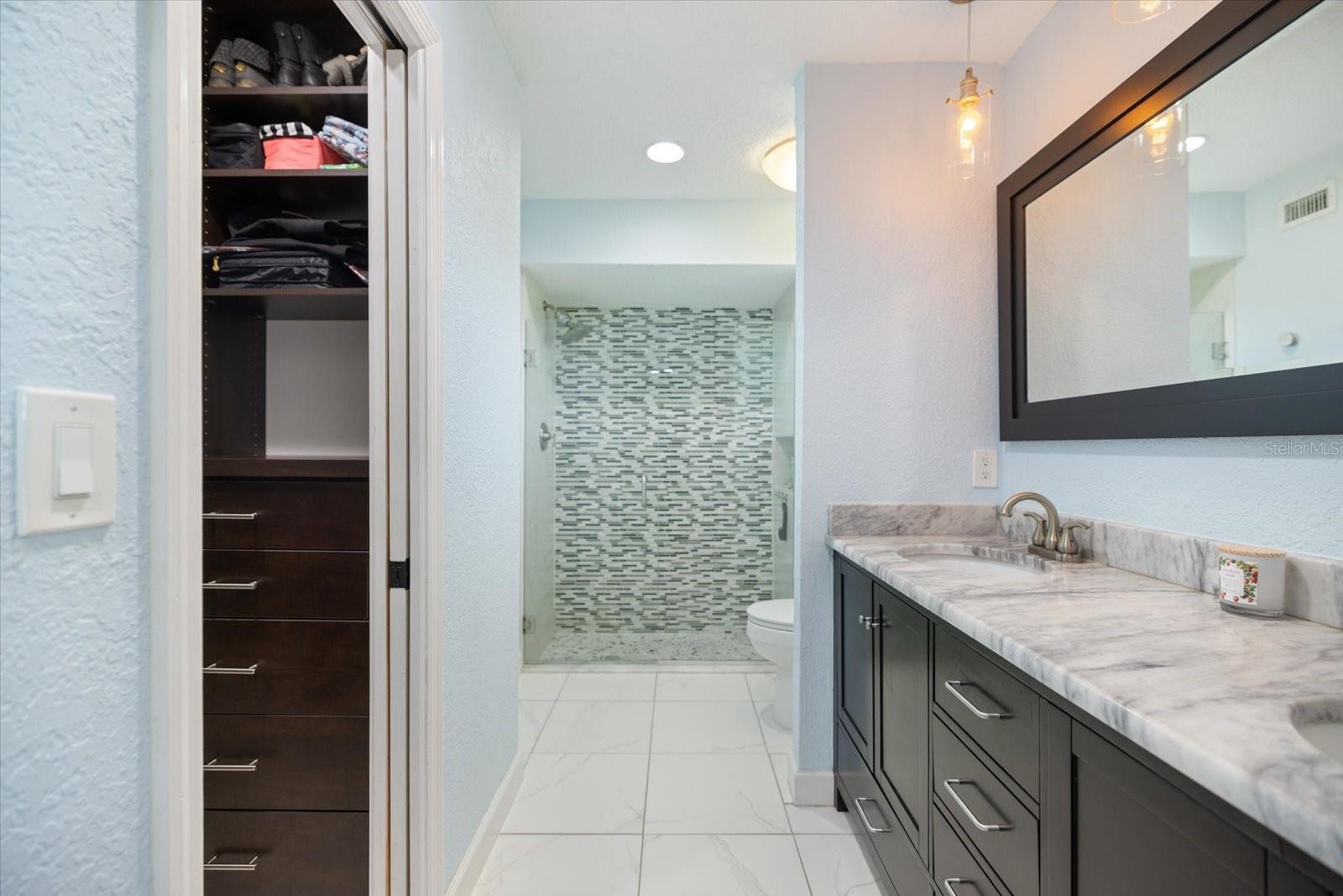 Image 18 of 37 For 2309 Conway Boulevard