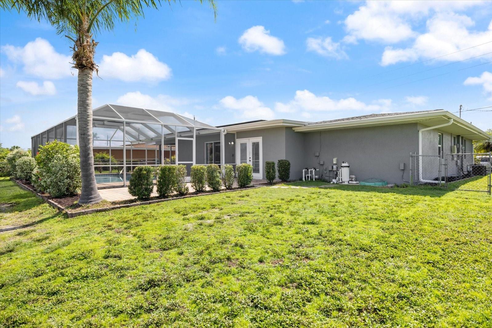 Image 29 of 37 For 2309 Conway Boulevard