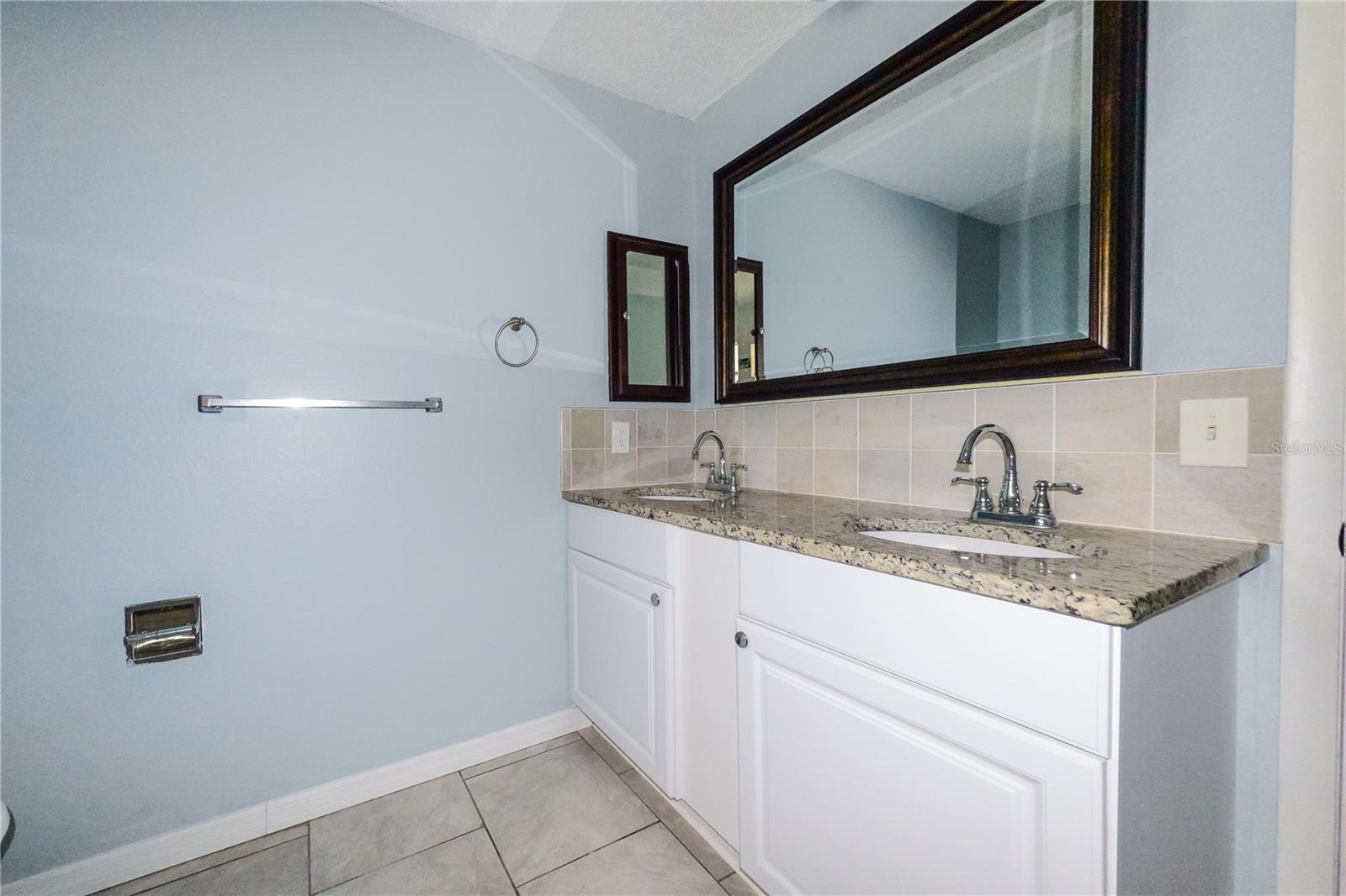 Image 12 of 37 For 3085 Arrowhead Road