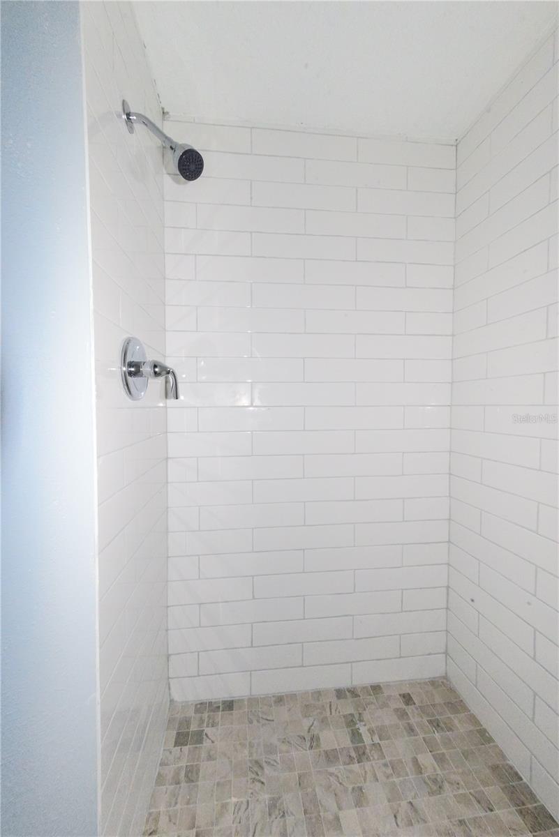 Image 14 of 37 For 3085 Arrowhead Road