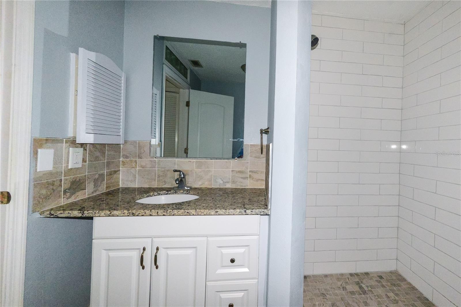 Image 29 of 37 For 3085 Arrowhead Road