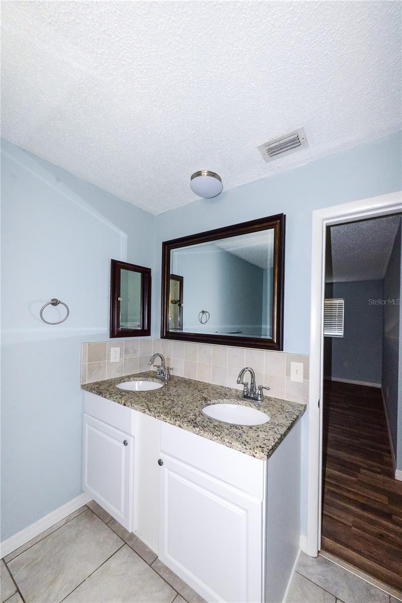 Image 33 of 37 For 3085 Arrowhead Road