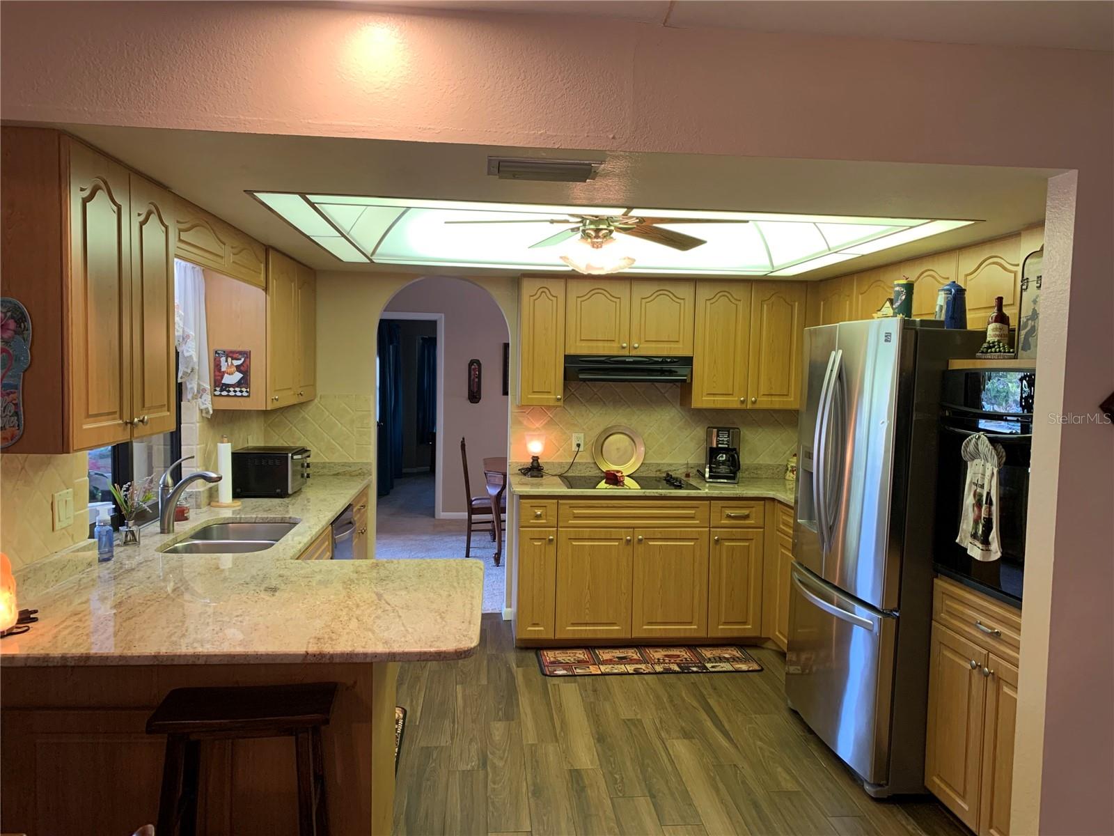 Image 16 of 44 For 21460 Sheldon Avenue