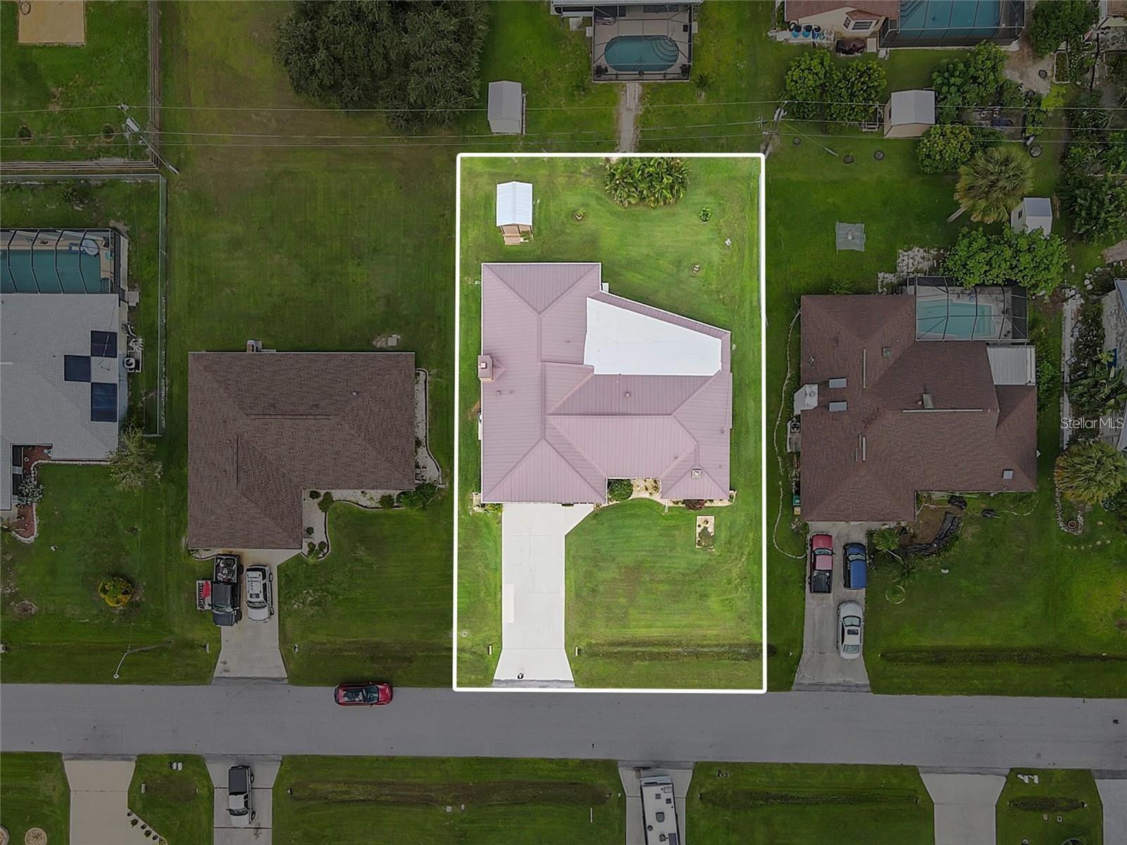 Image 43 of 44 For 21460 Sheldon Avenue