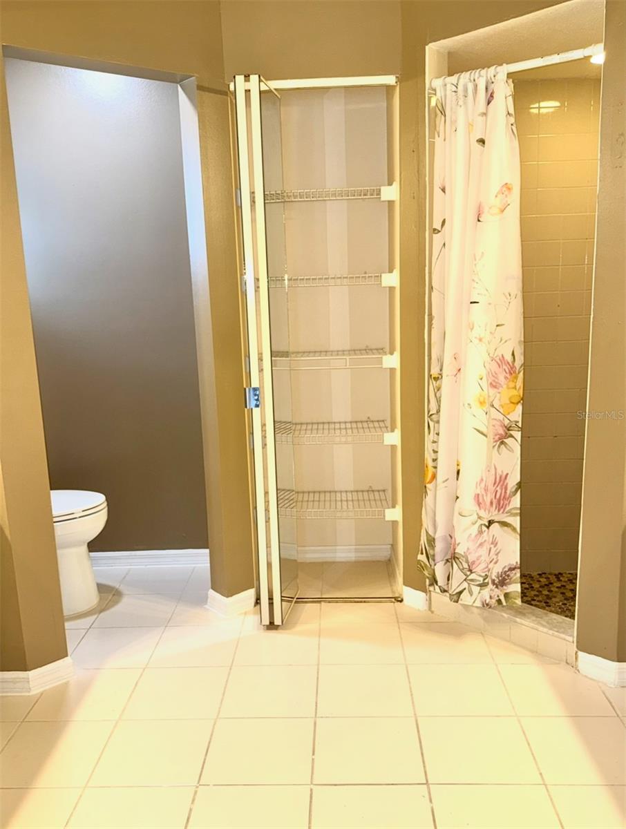 Image 12 of 28 For 1491 Oriel Court