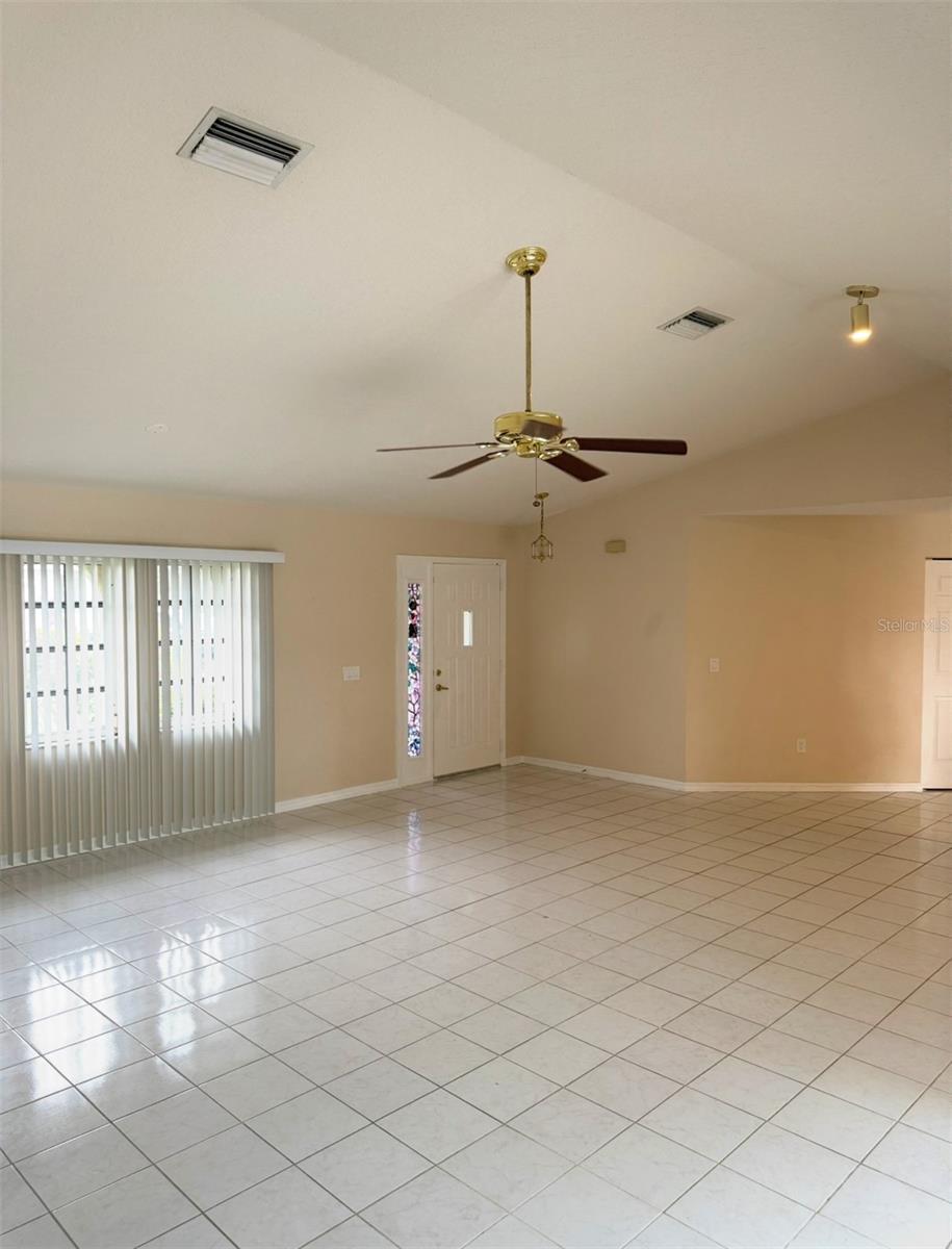 Image 5 of 28 For 1491 Oriel Court
