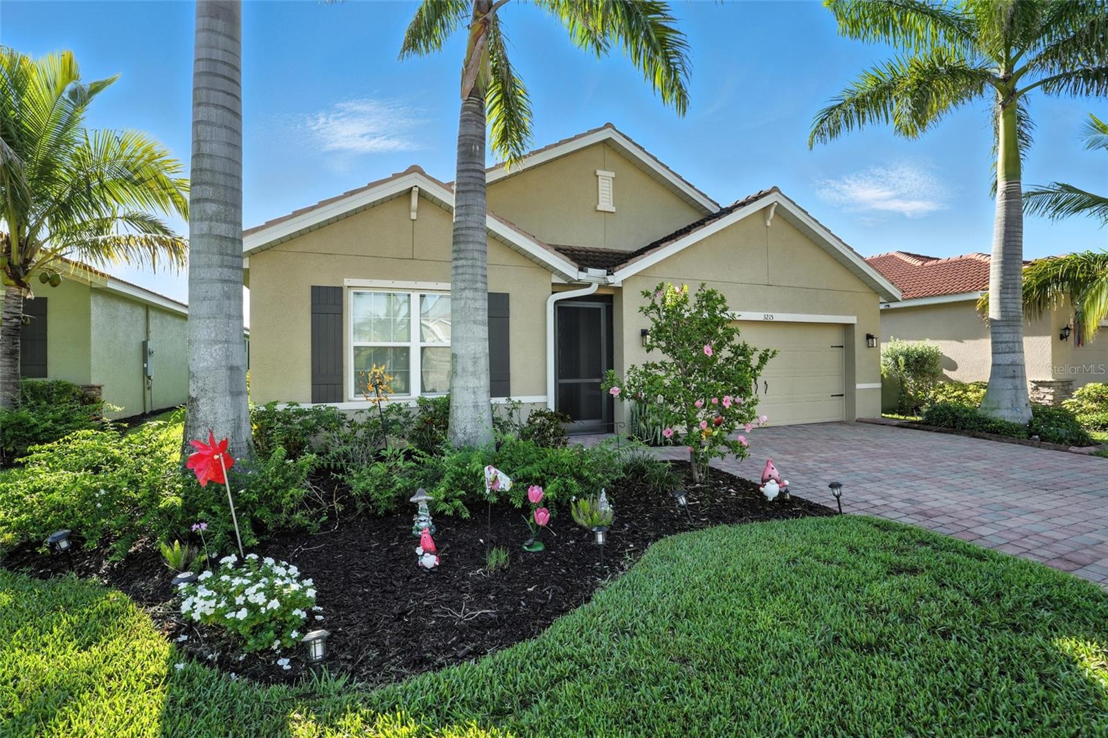 Image 3 of 49 For 3215 Birchin Lane