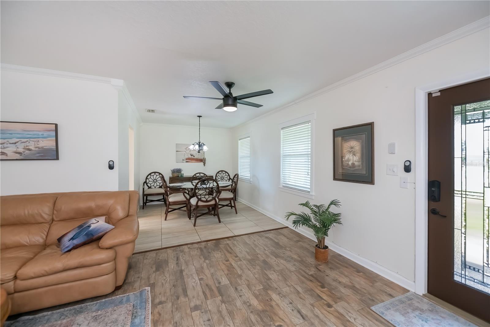 Image 9 of 66 For 21539 Gladis Avenue