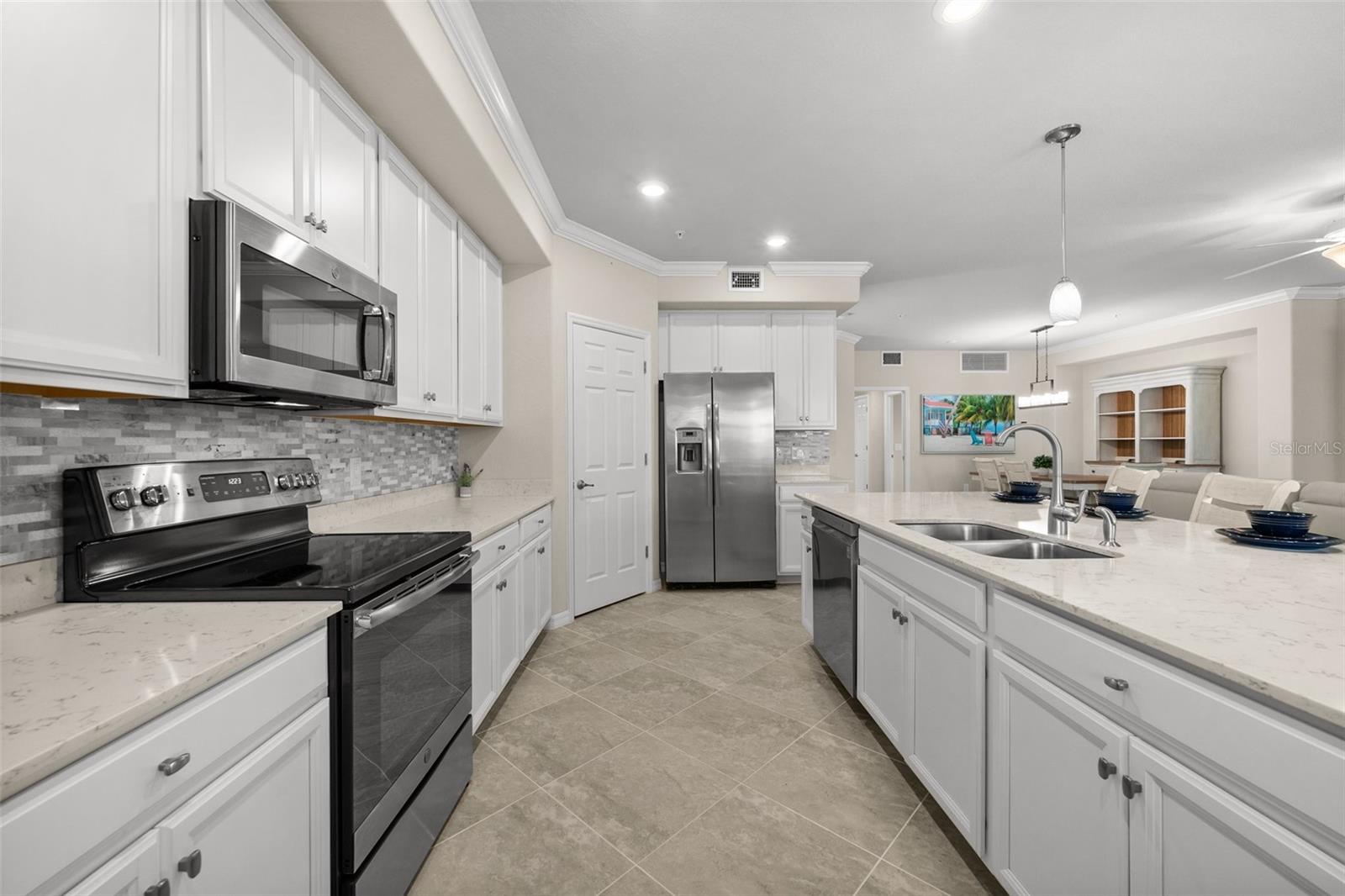 Image 12 of 46 For 17270 Cherrywood Court 5904