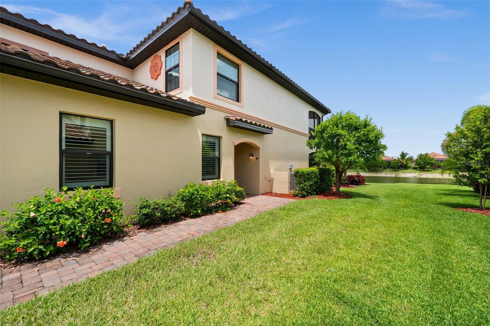 Image 6 of 46 For 17270 Cherrywood Court 5904