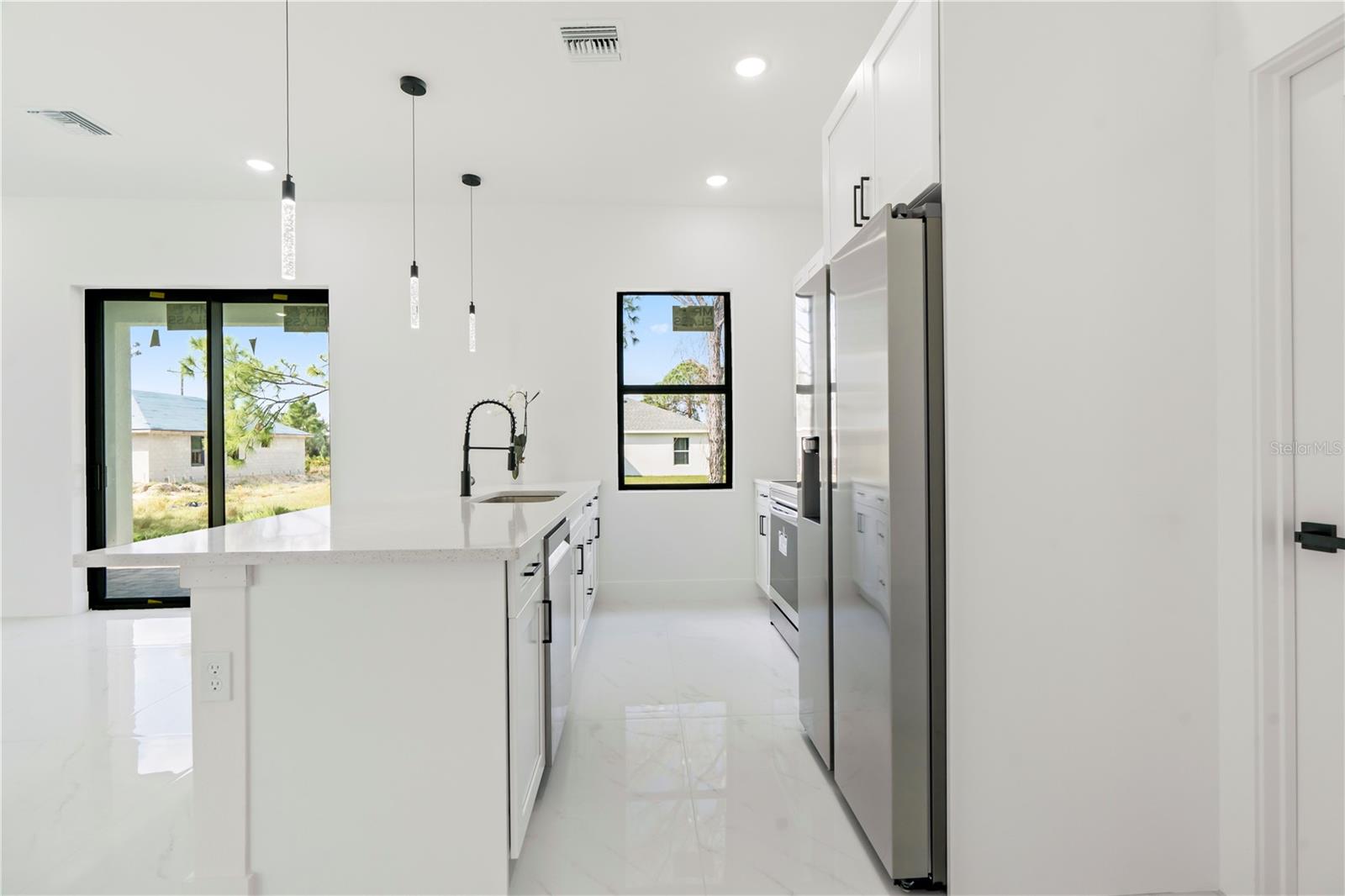 Image 16 of 31 For 2911 37th Street W