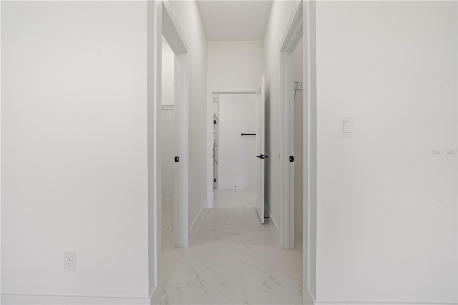 Image 22 of 31 For 2911 37th Street W