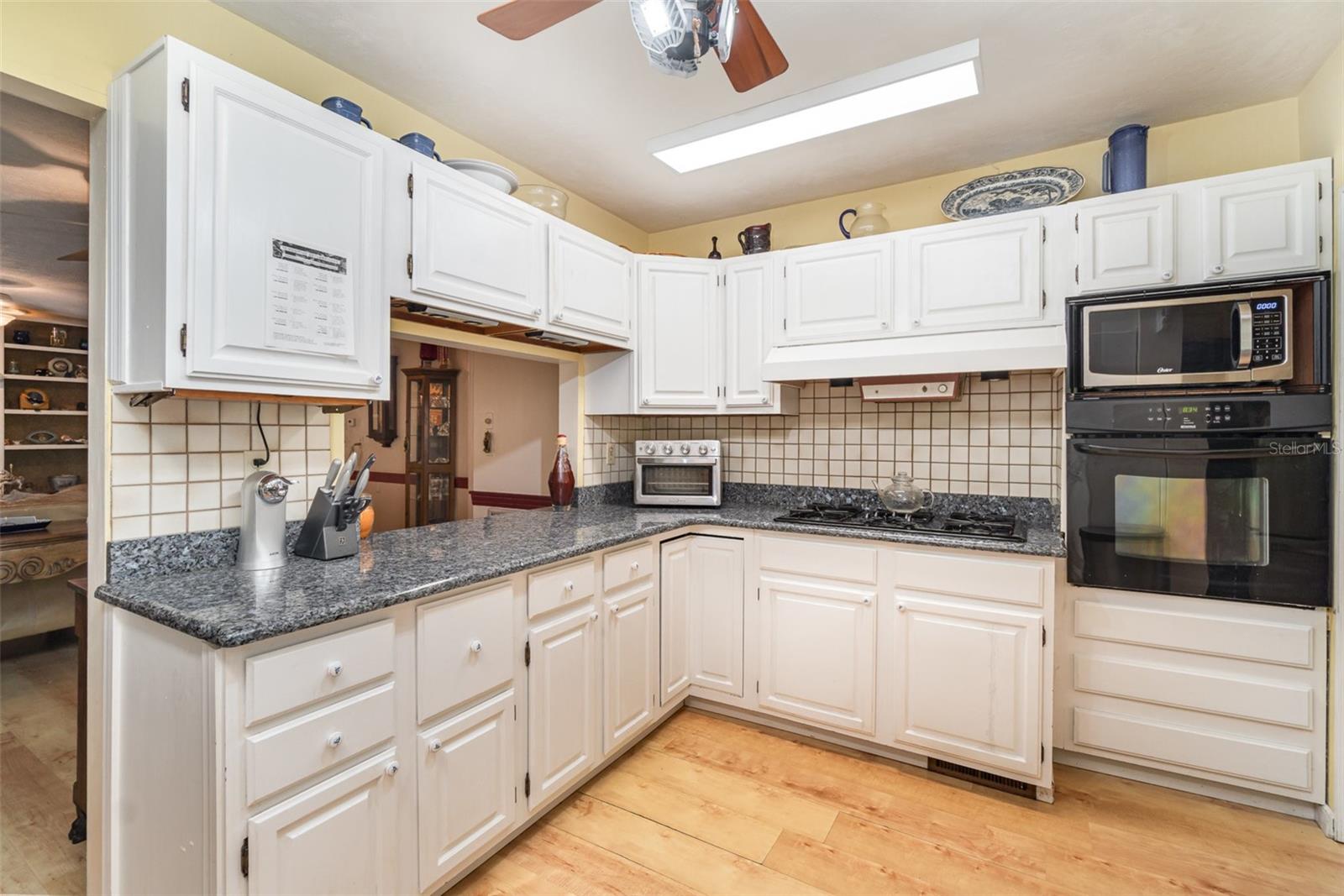Image 11 of 56 For 6605 Masters Avenue