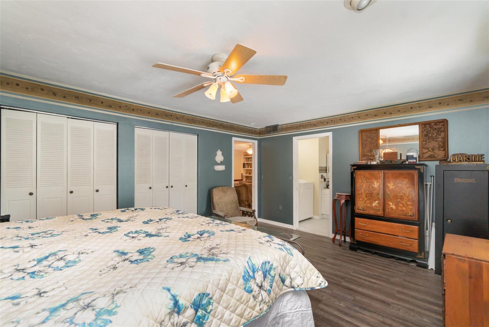 Image 22 of 56 For 6605 Masters Avenue