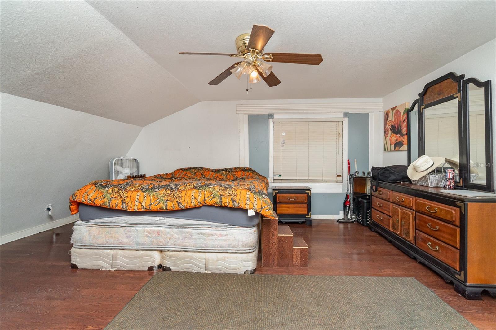Image 44 of 56 For 6605 Masters Avenue